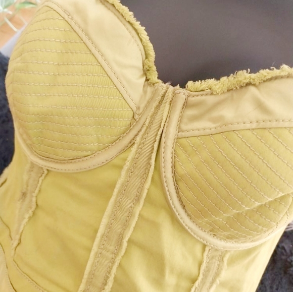 Guess by Marciano ladies dresslike new!! - Picture 4 of 8